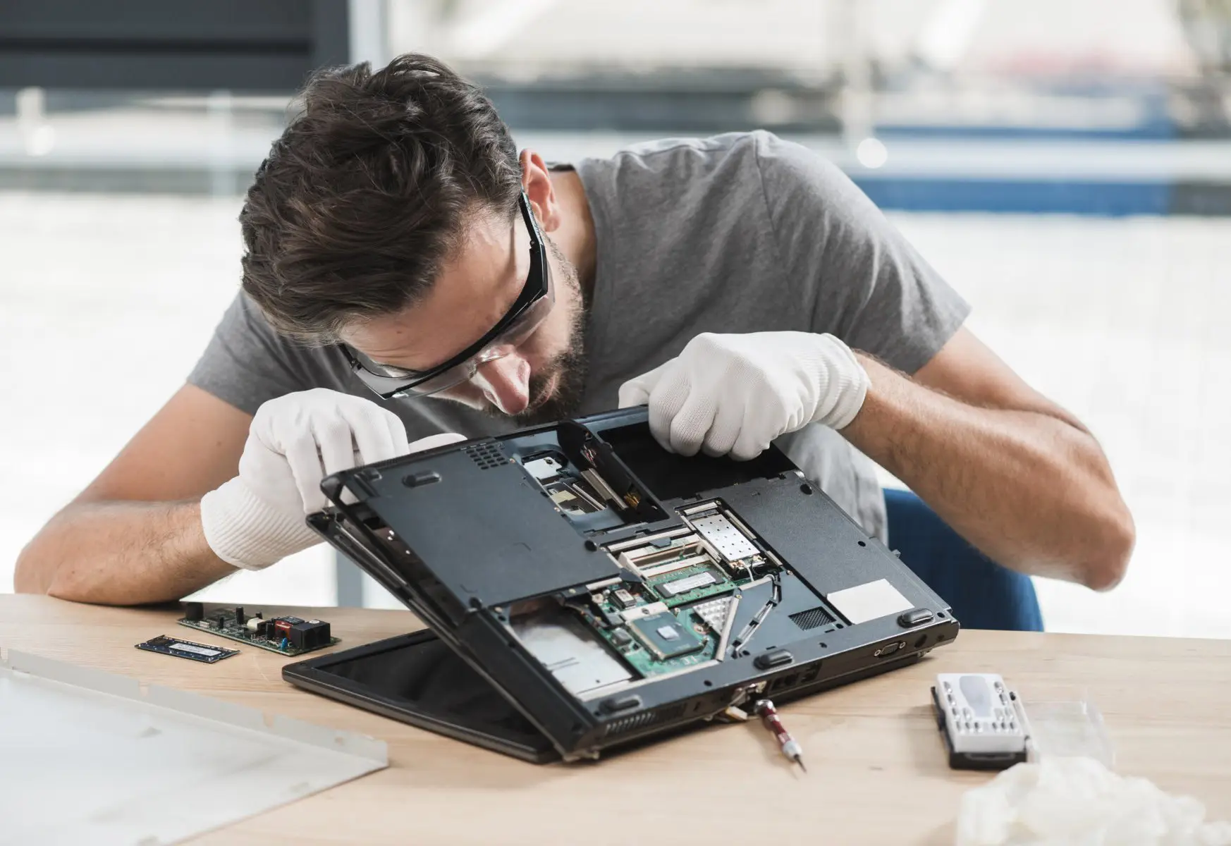 laptop service Center in Medavakkam